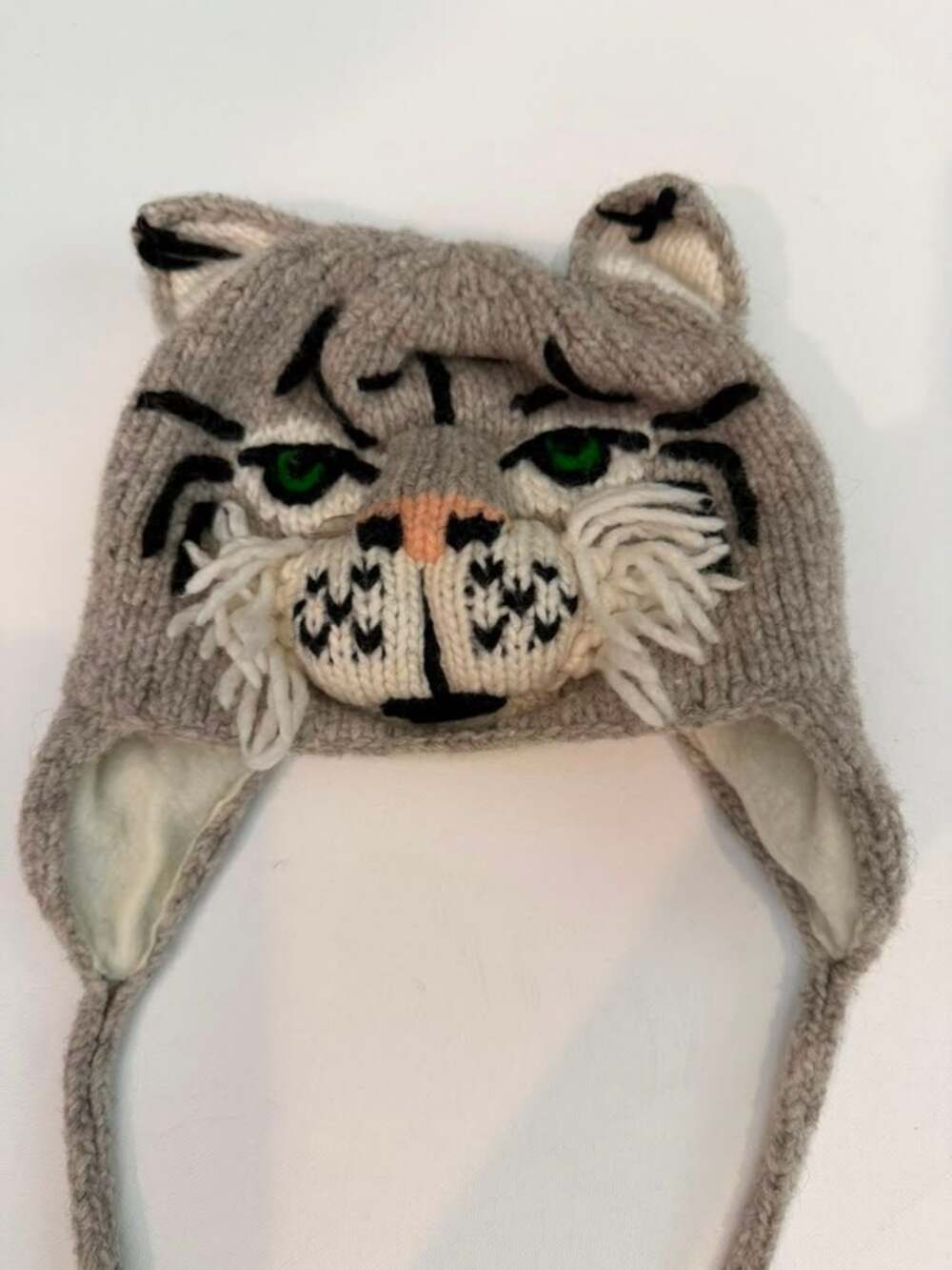 Vive Bien Handcrafted Cougar Animal Knit Earflap Hat for Youth
